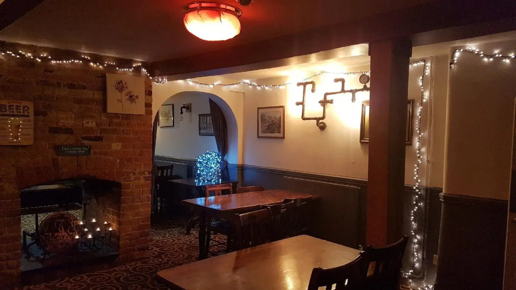 The Antelope at Upavon