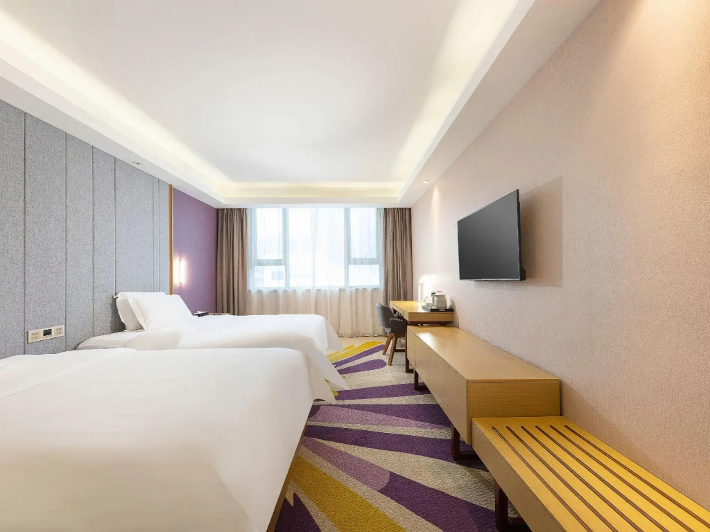 Lavande Hotels（Shenzhen Fanshen Metro Station&Wanda Plaza ）