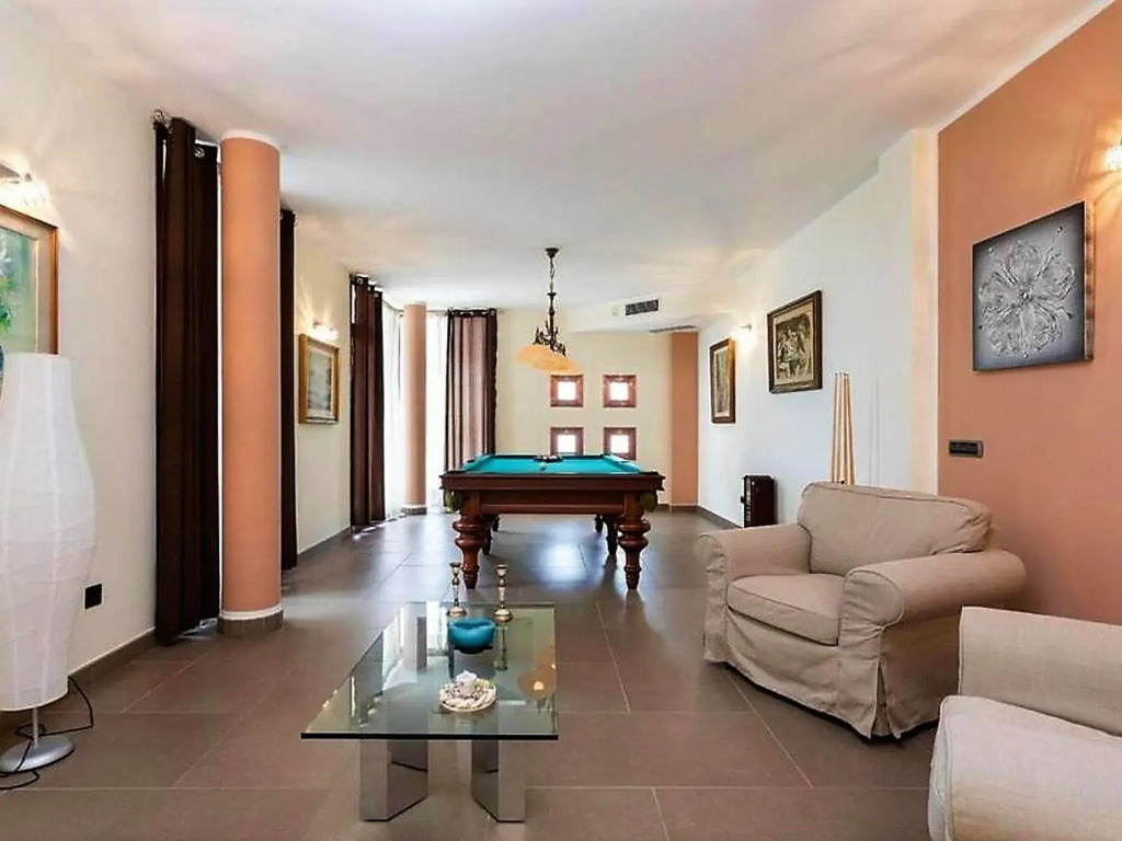 Premium villa in Adeje with private pool