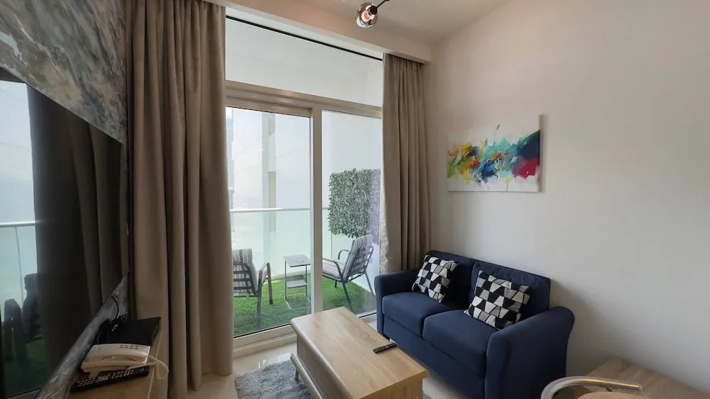 Mh - 1 Bhk Canal View- Ref2512