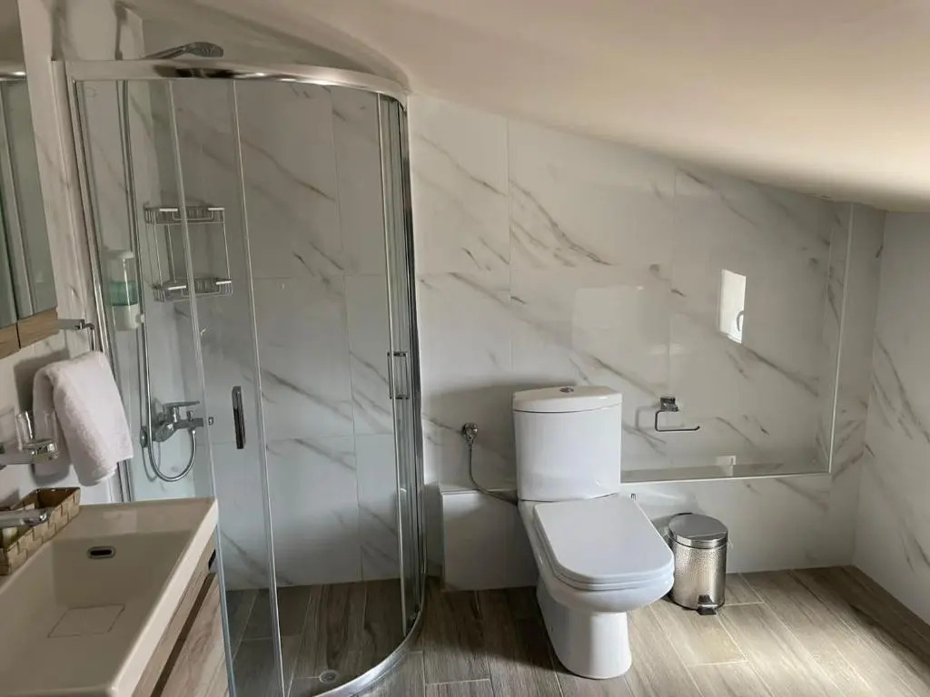 Aretoysa Center Luxury Suites 2