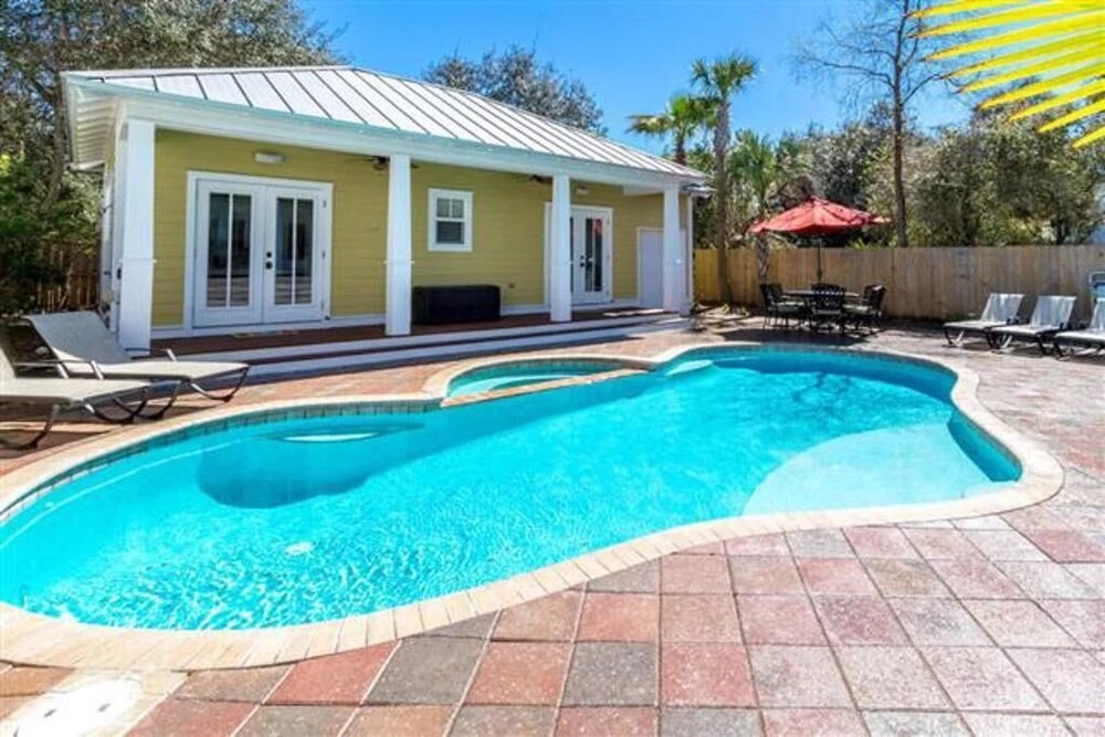 The Crystal Beach House - 1768742