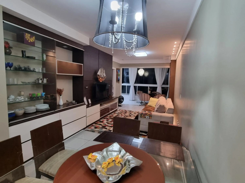 Apartamento FRENTE PARA 0 MAR - PÉ NA AREIA - 3 SUITES COM AR CONDICIONADO, 2- VAGAS DE GARAGEM - FINAMENTE DECORADO - PRAIA DO MORRO-INTERNET -WI-FI -TV COM SERVIÇOS DE DISNEY PLUS - NETFLIX -HBO MAX -STAR MAX - JOGOS AMAZON FIRE STICK - ALEXIA