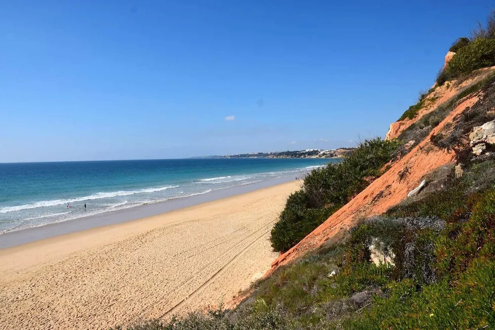 Apartment with One Bedroom in Albufeira, with Shared Pool, Terrace And Wifi - 4 Km From the Beach