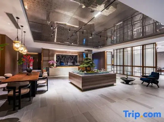 Yangzhou Slender West Lake Garden Hotel