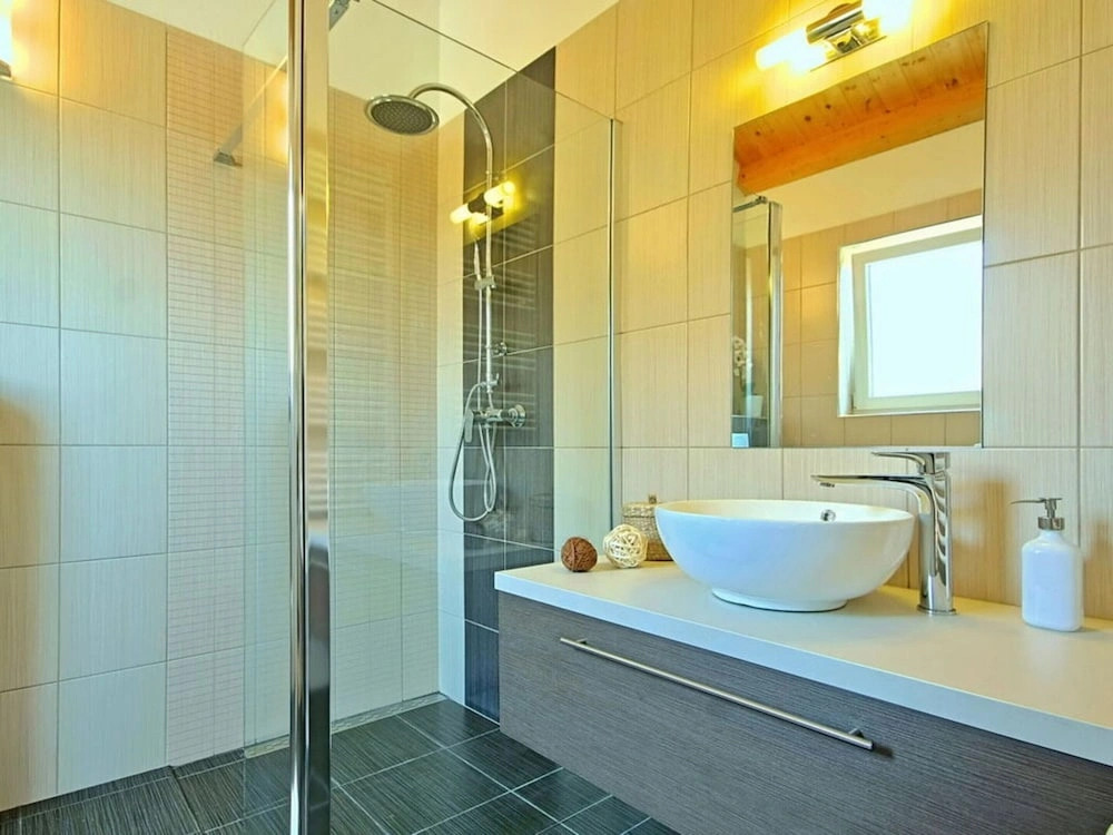 Patricia Comfortable Holiday Residence