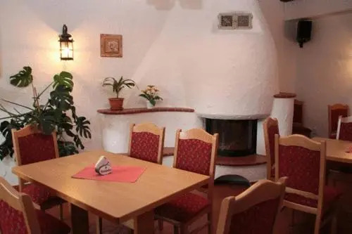 Pension & Gasthaus Kahren