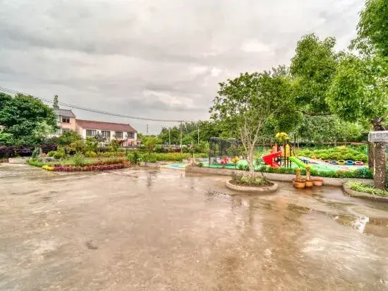 YunLu Homestay (Shanghai International Tourism Resort)