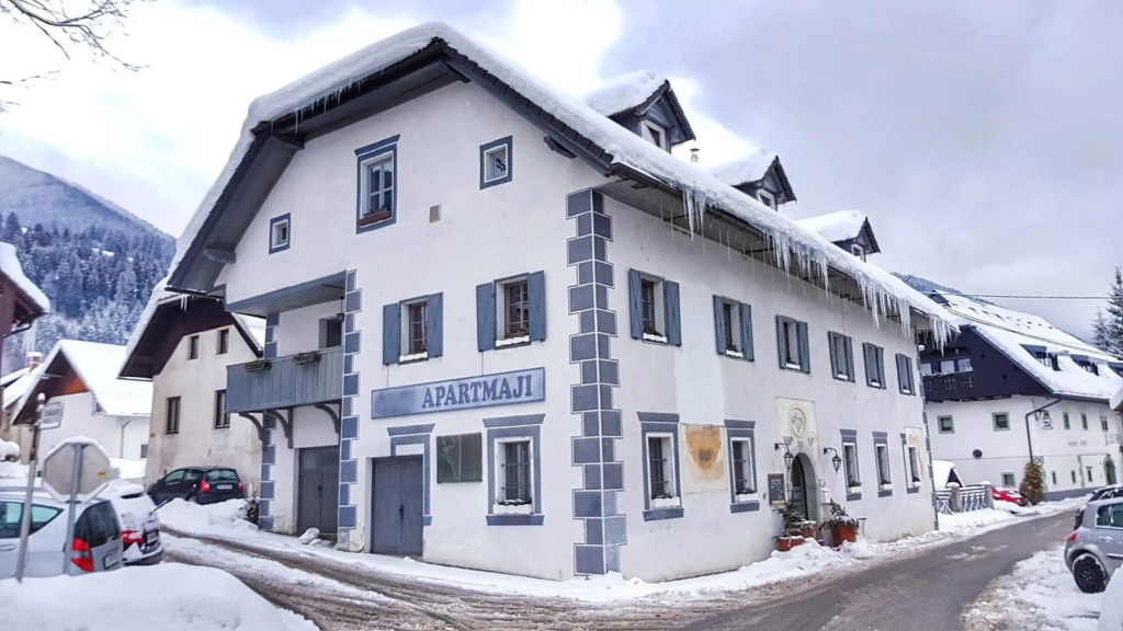 Apartments Belopeški Dvori