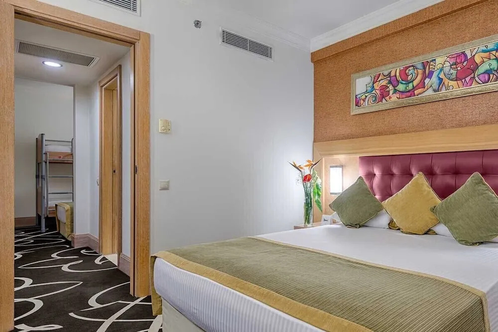 The Nora Hotels Family Club