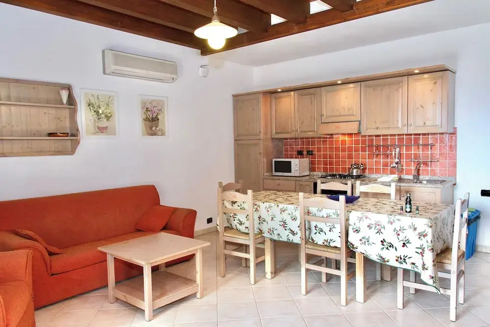 ISA - Residence with swimming pool a few minutes from Alghero