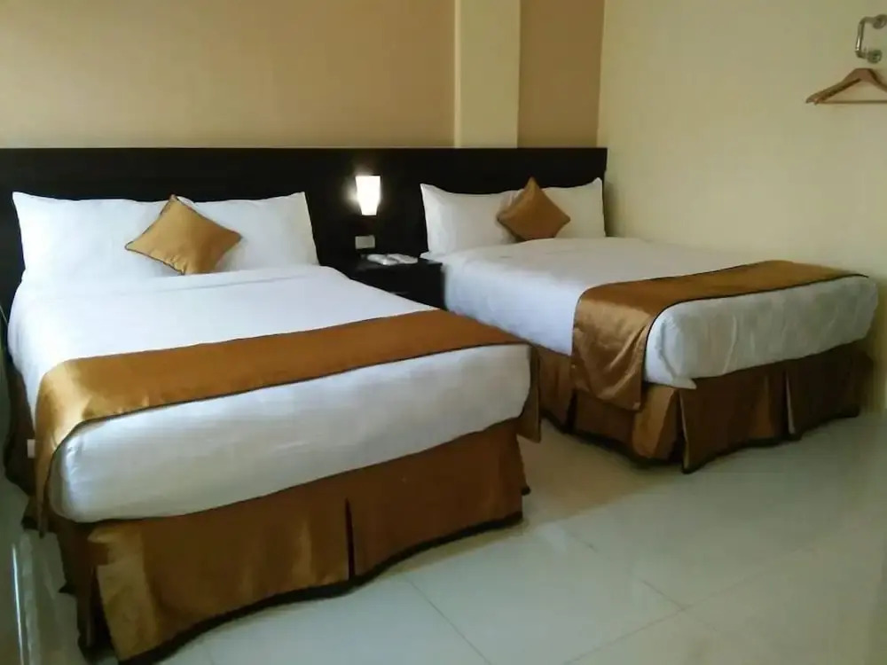 Grand Touring Hotel