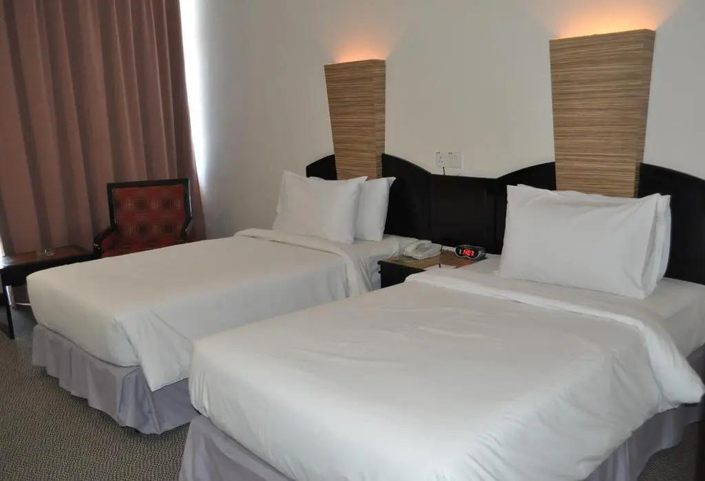 TF Riverside Hotel