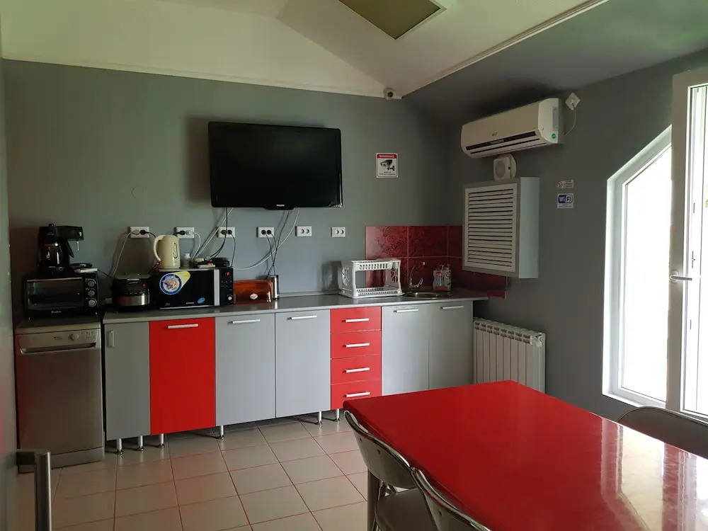 Hostel Well