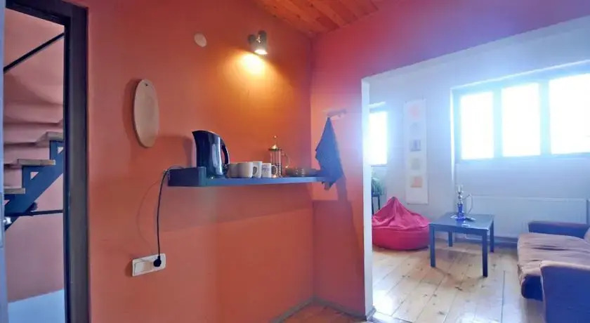 Guest House Art Family