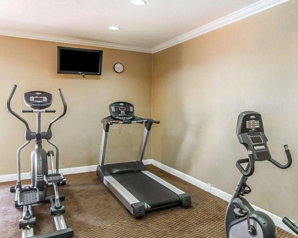 Super 8 by Wyndham Mesa Downtown Near Convention Center