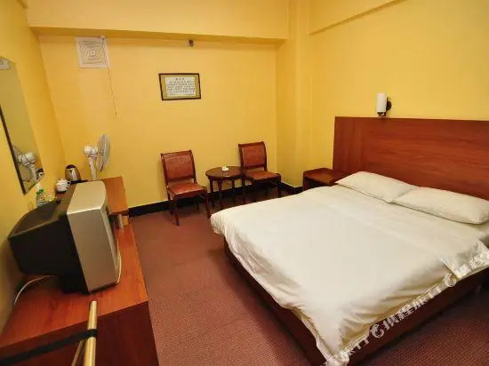 Yuxi Longma Express Hotel