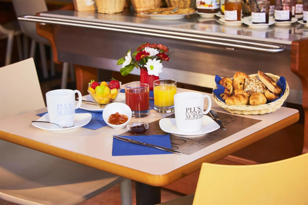 Brit Hotel Confort Nîmes Ouest - A9 sortie 25