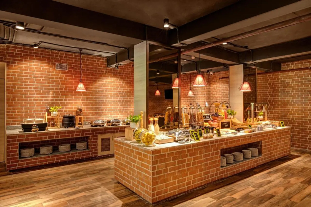 Red Fox Hotel Neelkanth