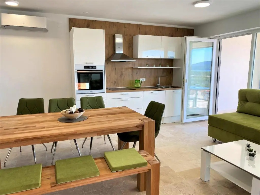Villa M - Your business & holiday apartment in Sibenik