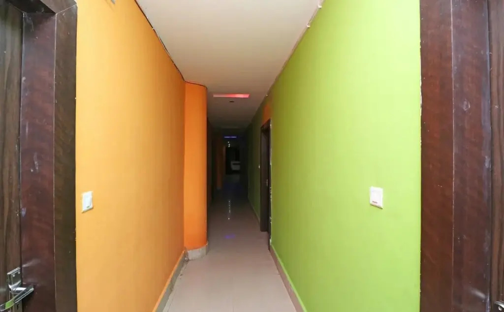 Maa Barabhuja Guest House by OYO Rooms