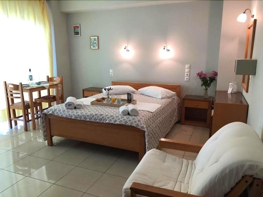 Leonidas Rooms