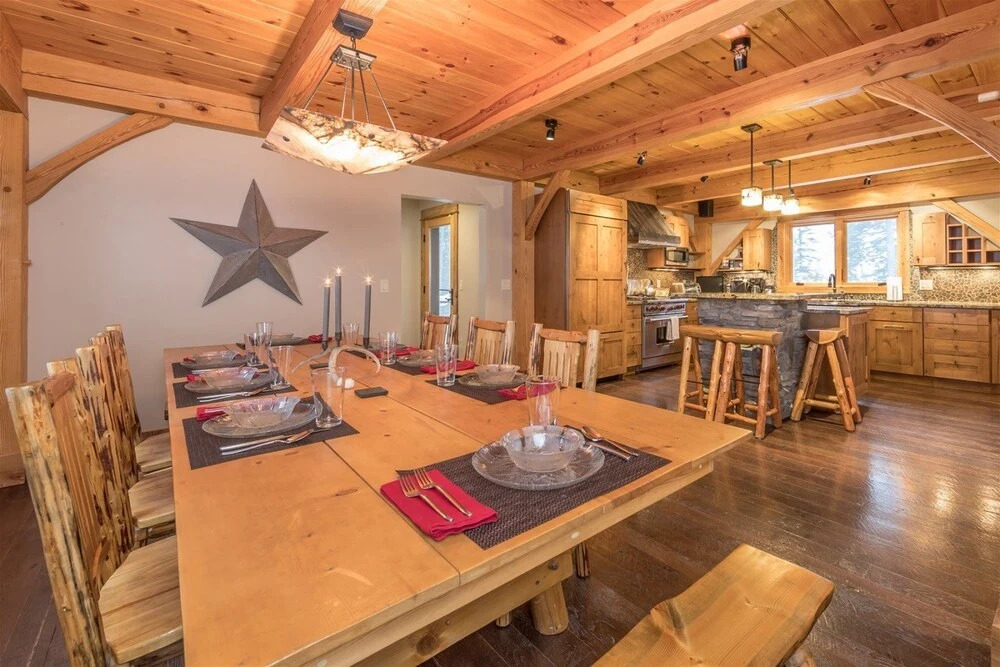 Big Sky - Little Plume Lodge