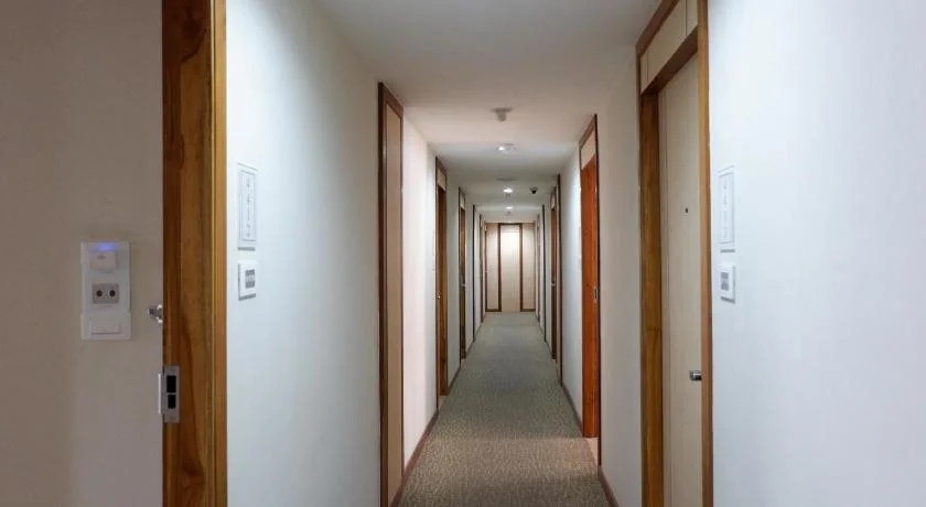 Dynasty Inn