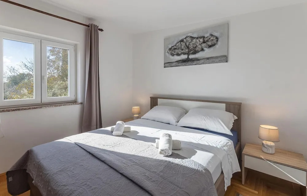 Stunning Apartment in Fazana With 2 Bedrooms and Wifi