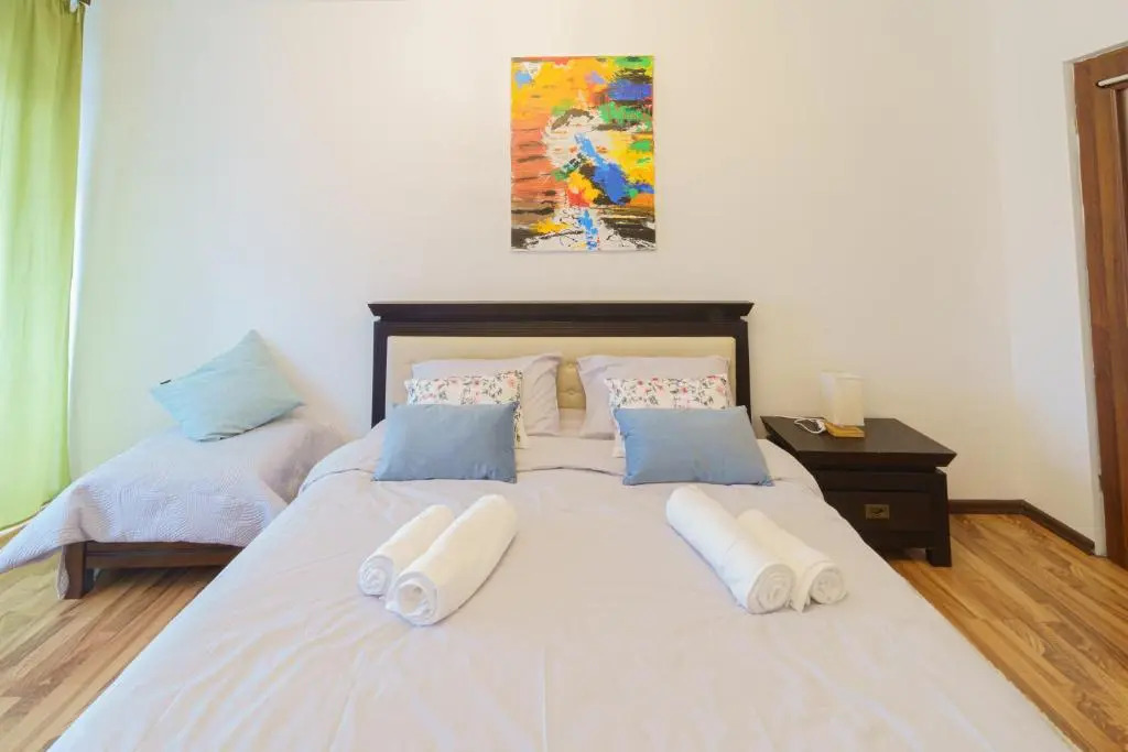 5* mansion in city center
