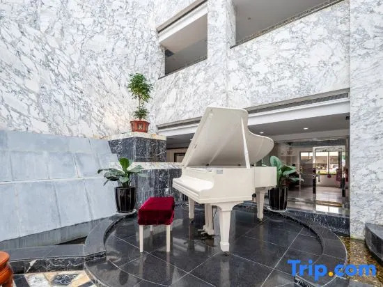 Xinkaitong Hotel Ruili