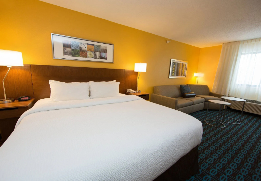 Fairfield Inn & Suites Burlington