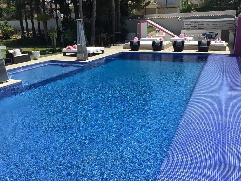 Villa With 8 Bedrooms in Marbella, With Wonderful sea View, Private Po