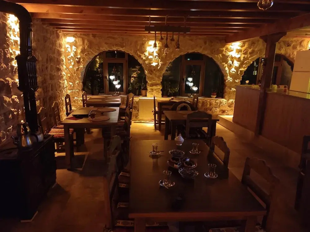 Euphoria Cave House