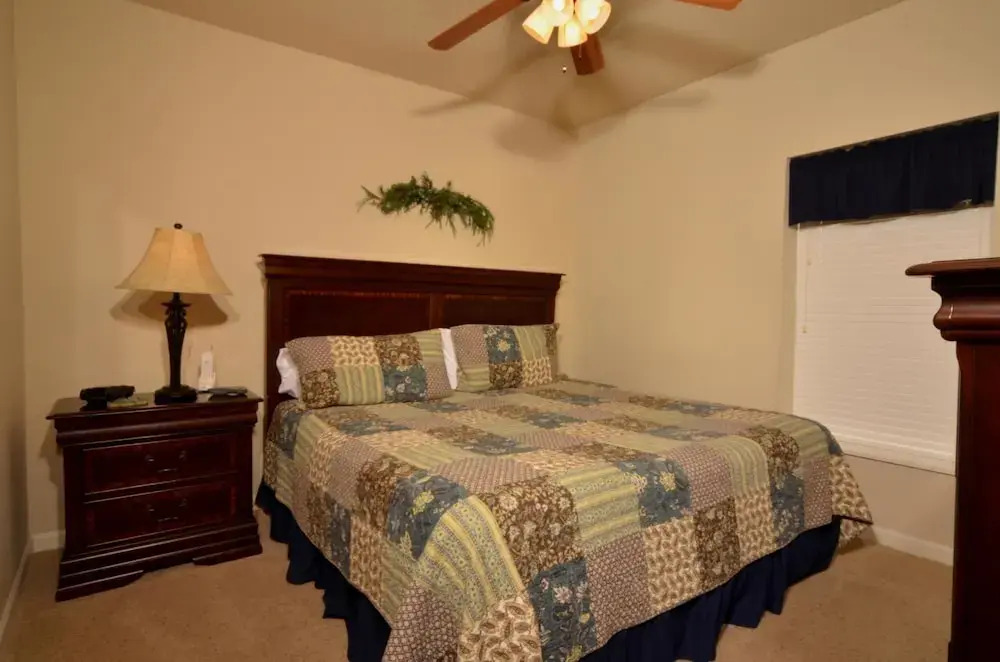 Cedar Lodge 204