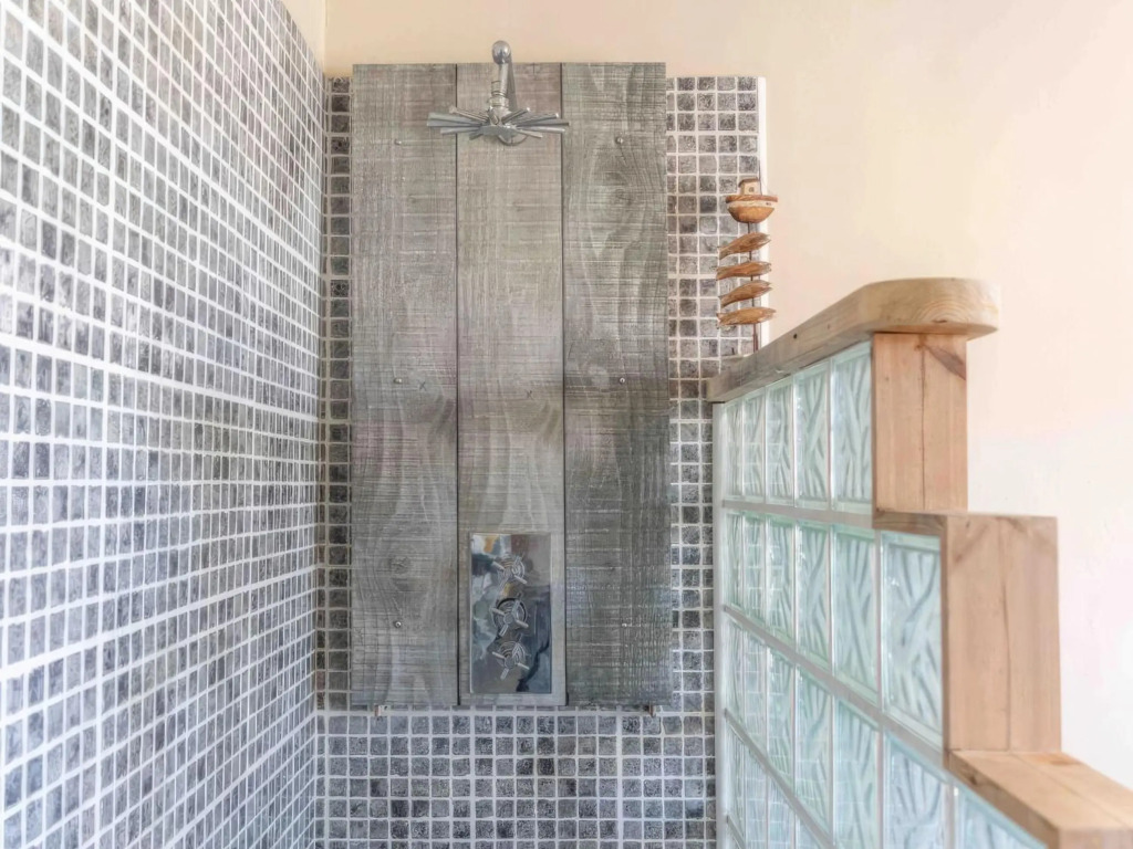 Bath House Hotel