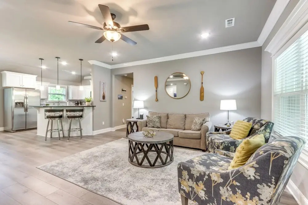Eureka Springs Family Home - 1/2 Mi to Marina!