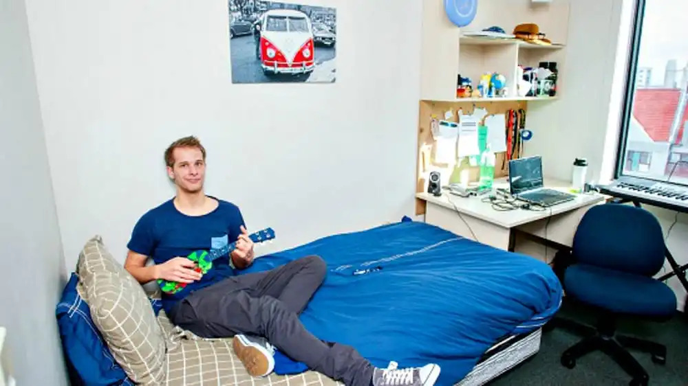 Campus Summer Stays - Wellesley Apartment