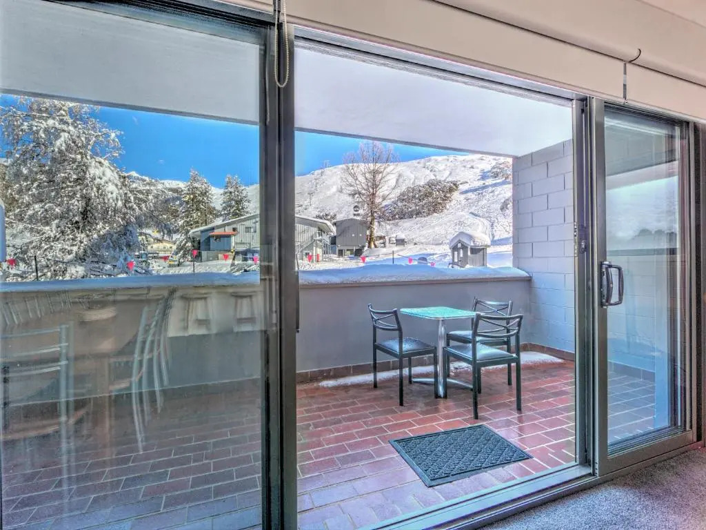 Snow Ski Apartments 36