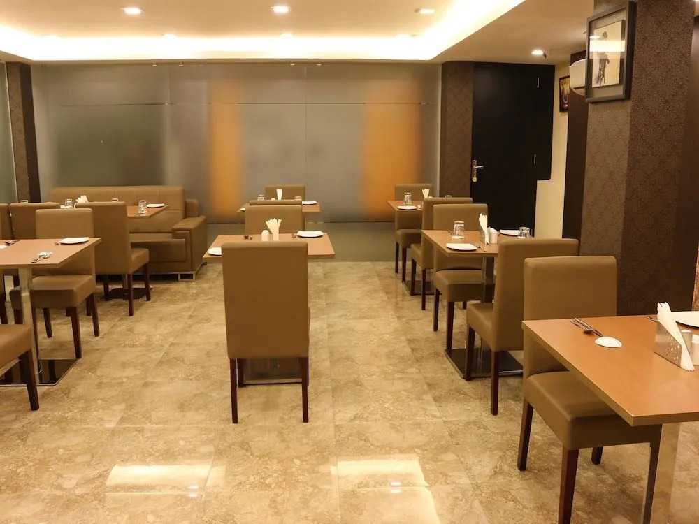 OYO 662 Hotel Comfotel