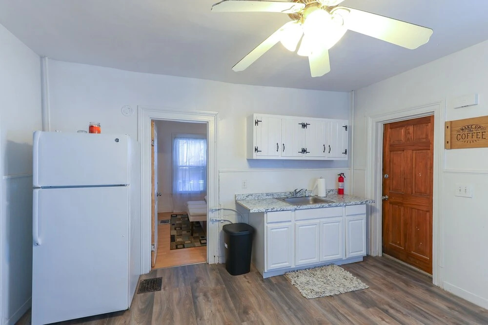 Cozy Bridgeport Apartment: 2 Mi to Downtown!