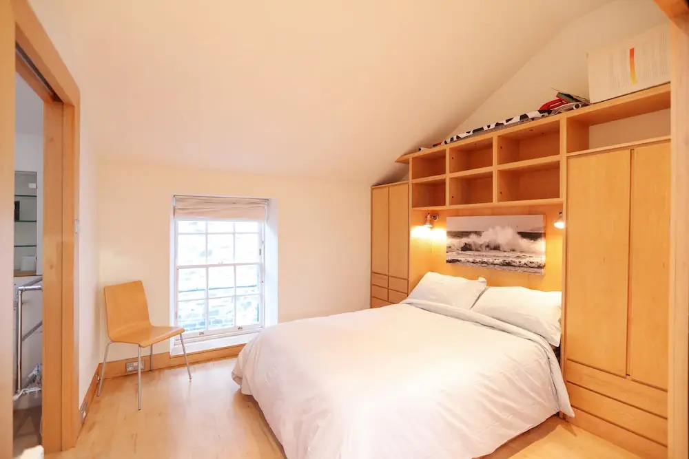Stylish West End Apartment Edinburgh