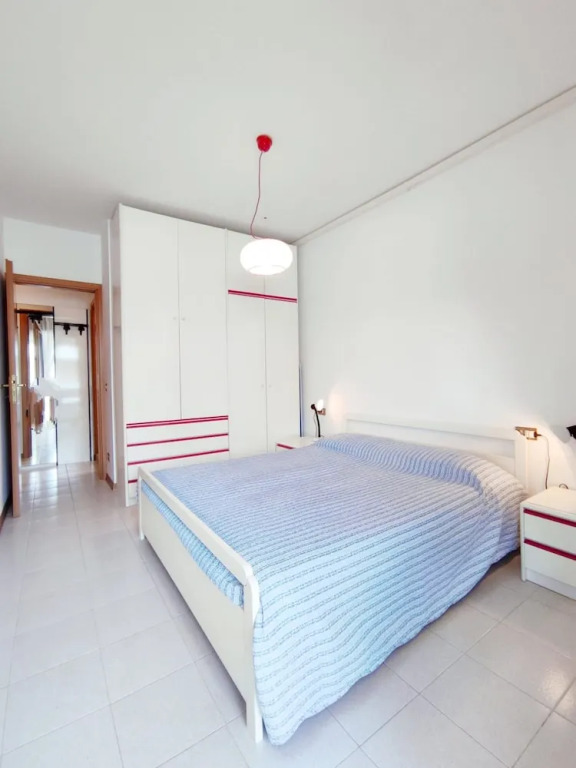 Bright Flat With Terrace