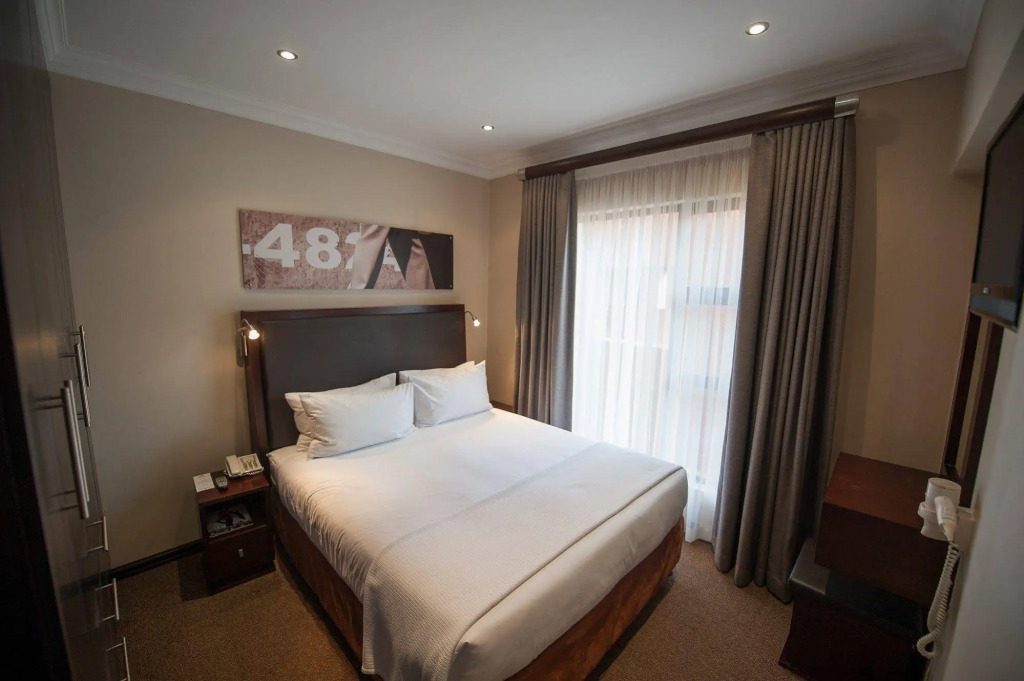 All Suite on 14th