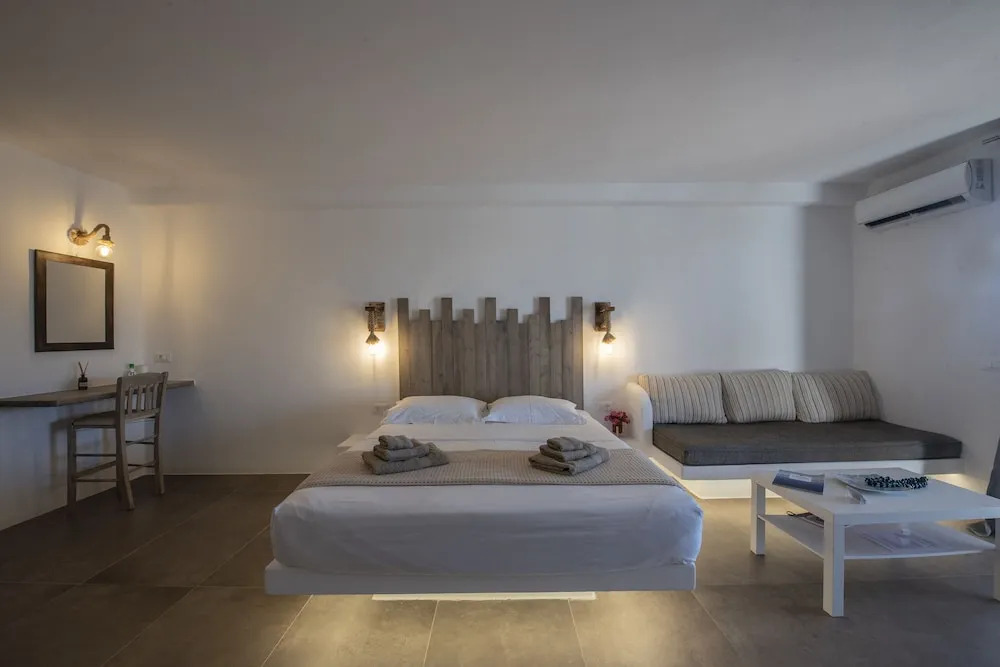 Myrsinis Luxury Suites Merchia