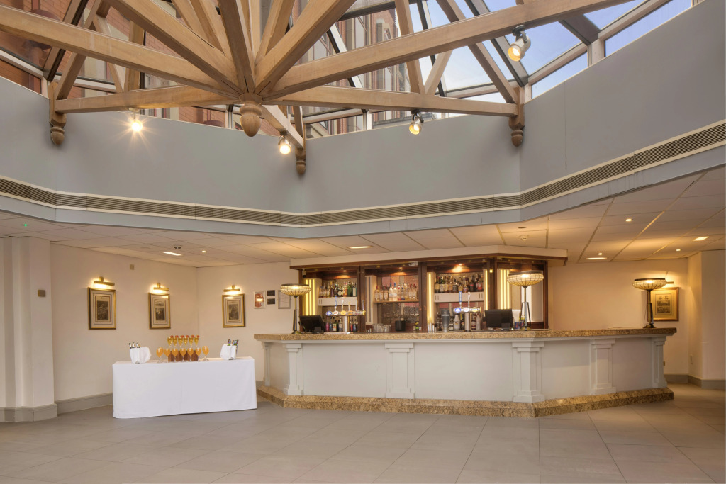 Holiday Inn Bolton Centre by IHG