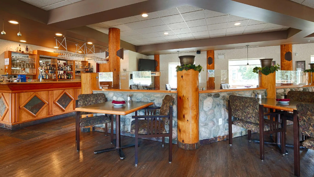 Best Western Plus Valemount Inn & Suites