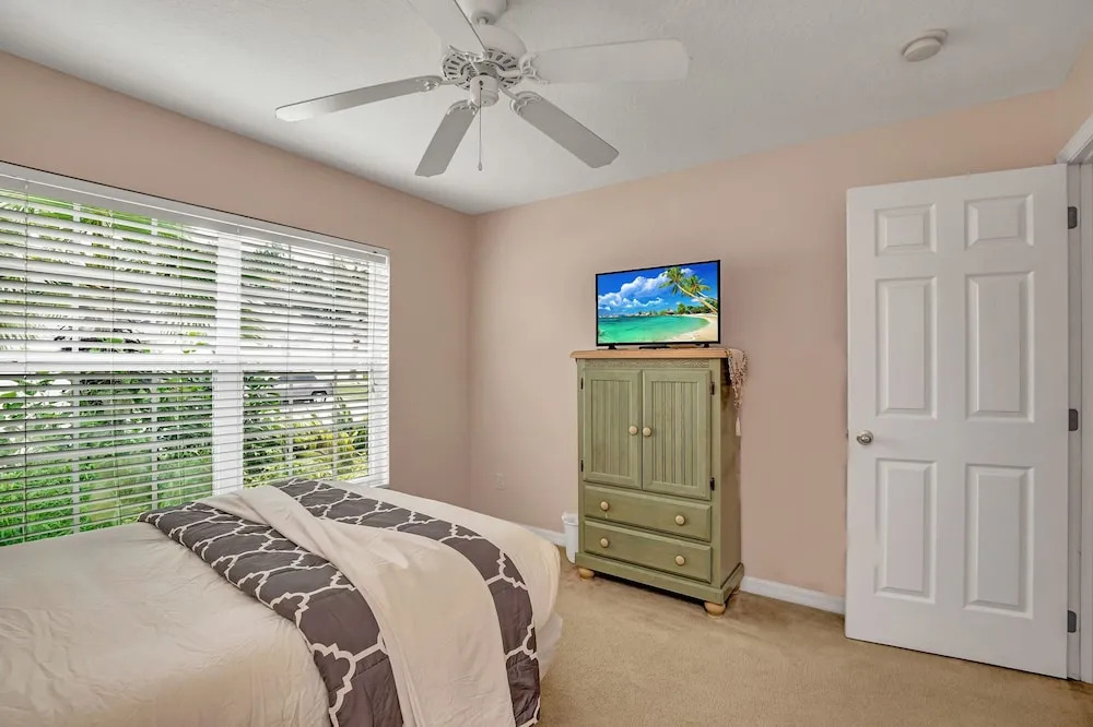 No Rear Neighbors, Near Disney Spacious Home With CDC Standards #3hr836