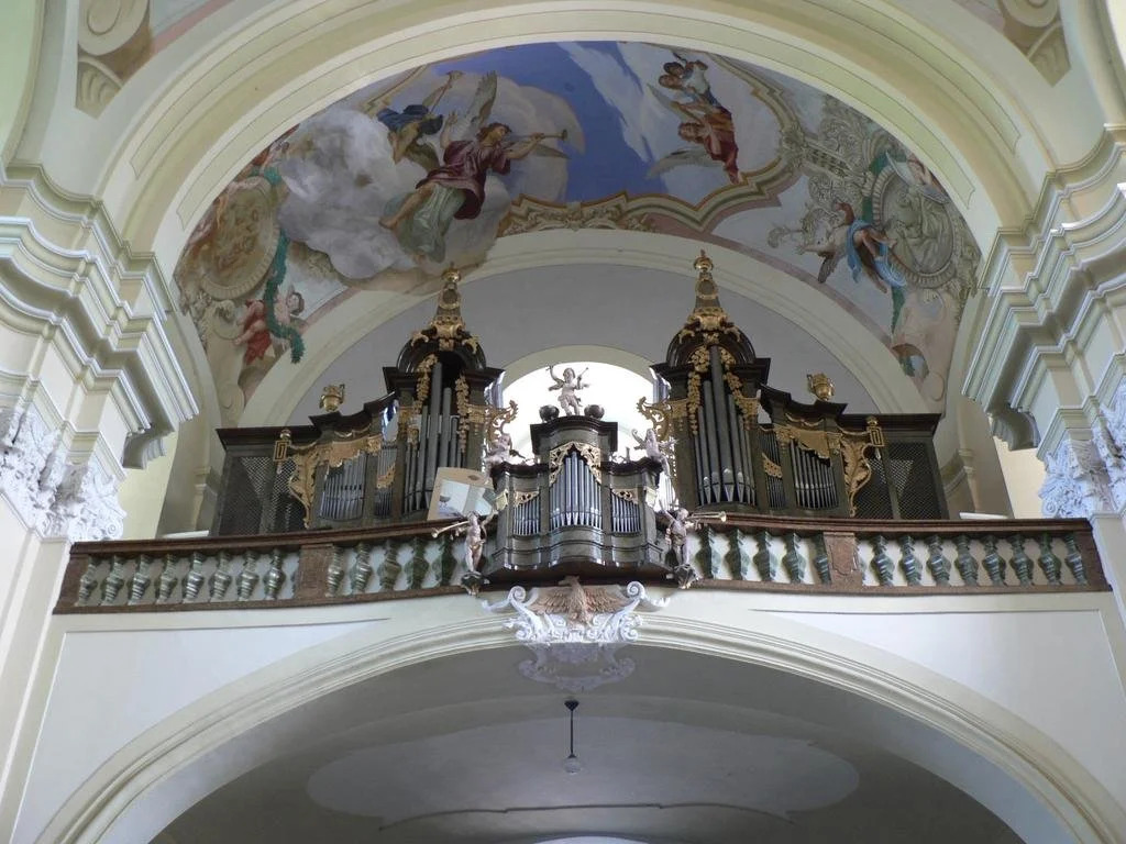 Klášter Hejnice - vzdělávací, konferenční a poutní dům