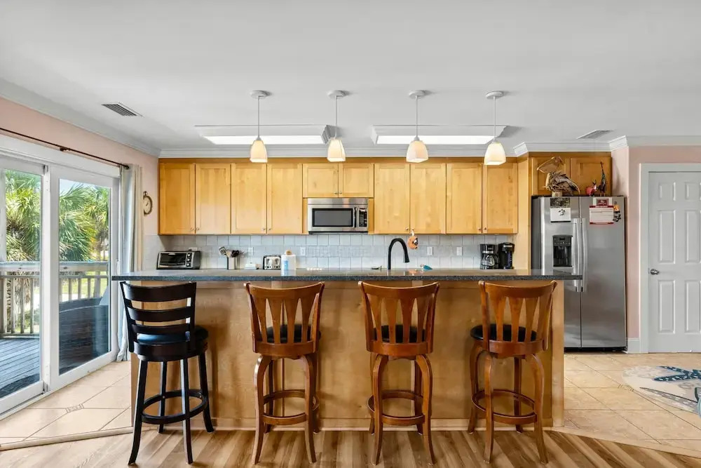Pet Friendly Beach House - One Palm
